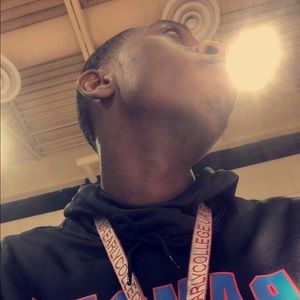 Meet your Posher, Adam